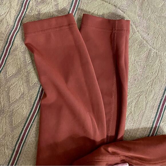 Lululemon InStill High-Rise Tight 25" Mulled Wine Leggings Women’s Sz 2 Workout - Picture 11 of 13